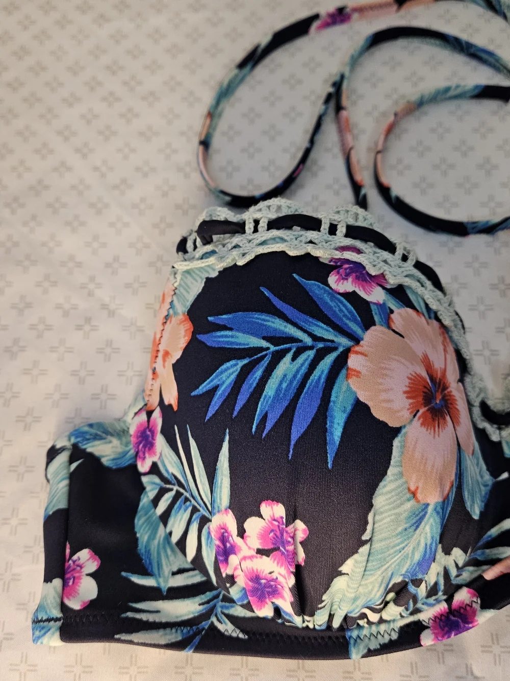 Shade & Shore 34C Padded Lined Halter Bikini Top Navy Blue Floral Tropical